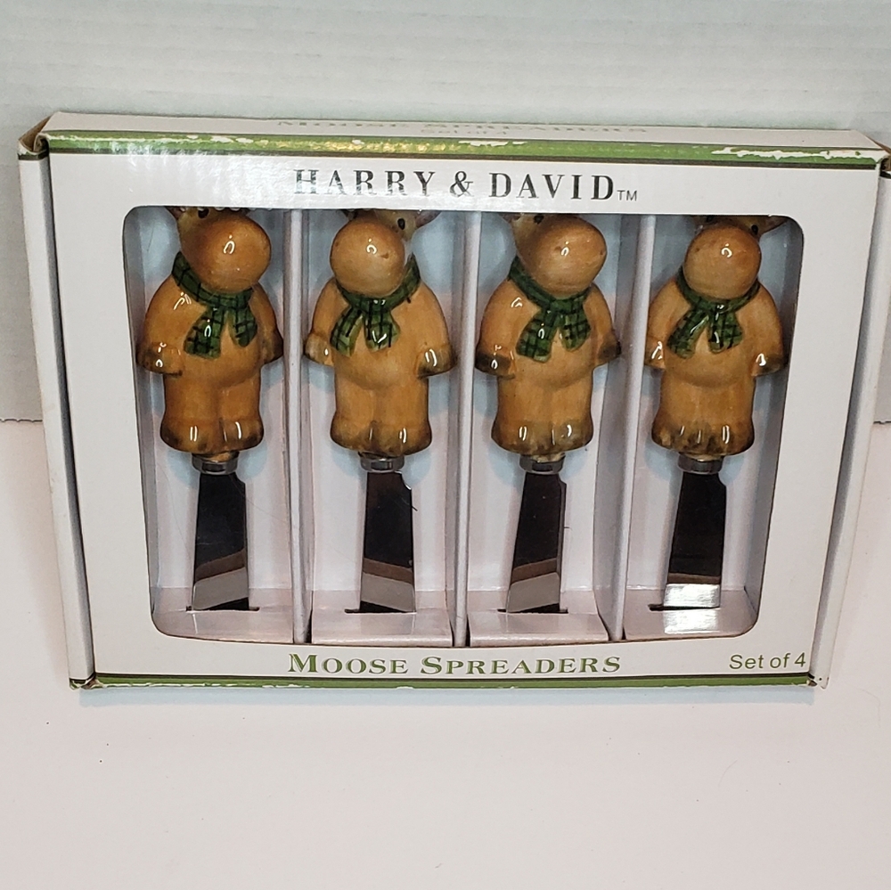 Harry & David Moose Spreaders Set